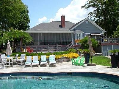 1st image of 175 Shoreline Dr