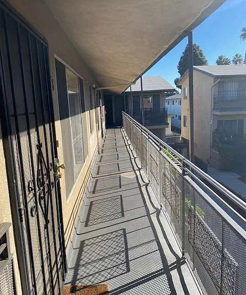 4008 Stevely Ave. — Photo 4