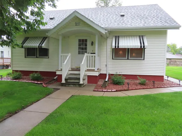 1311 10th St, Onawa, IA 51040