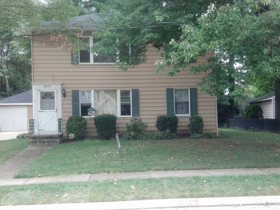 1st image of 2024 18th St #2
