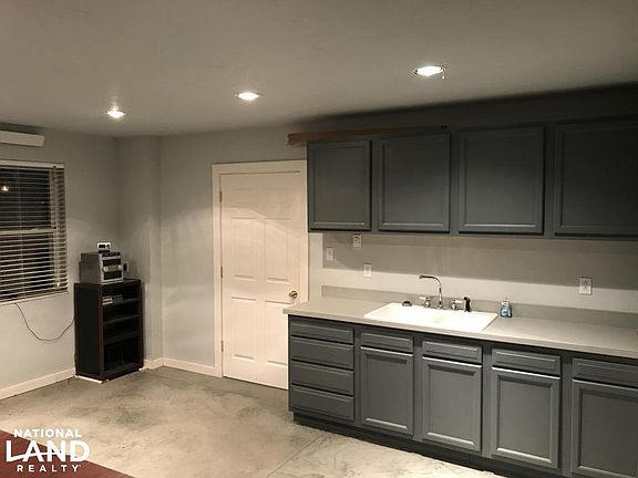 3rd image of 3202 Senter Ave