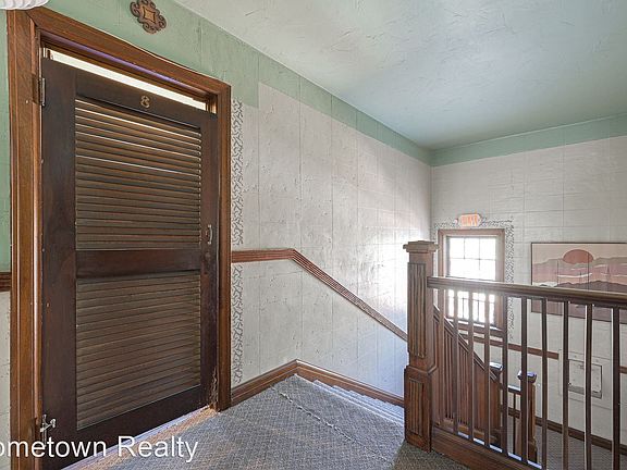 3rd image of 225 NW 24th St #8898885