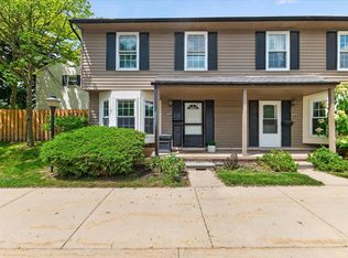 3477 Burbank Dr, Ann Arbor, MI 48105