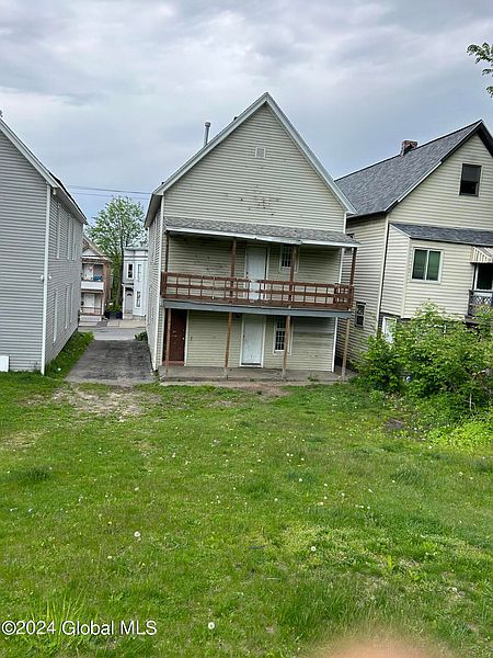 3rd image of 750 Eastern ave Avenue