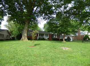 2517 S Cedarbrook Ave, Springfield, MO 65804