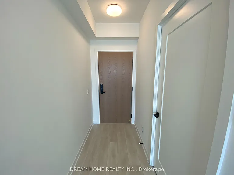 5 Defries St #911 — Photo 17