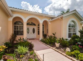 1209 Halifax Ct, Tarpon Springs, FL 34688