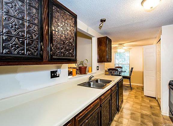 3rd image of 7313 Bluff Wood Cv