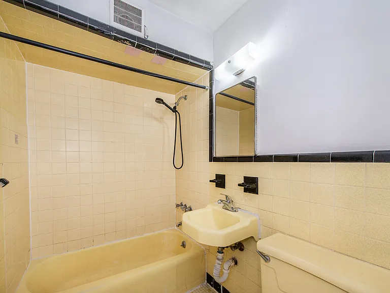 601 Fairview Ave #B1 — Photo 12