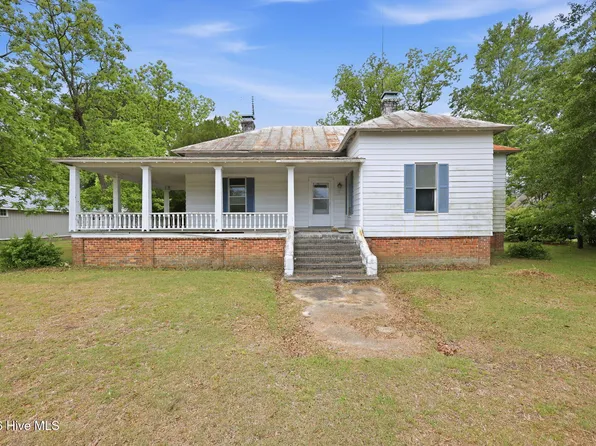 211 Pollock Street, Pollocksville, NC 28573