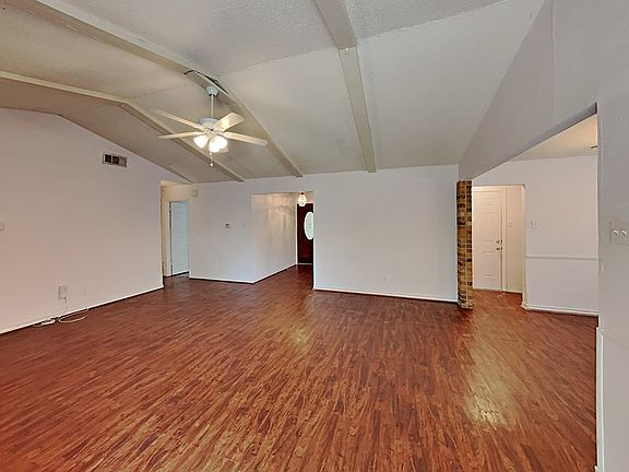 5th image of 4822 Wildbriar Dr