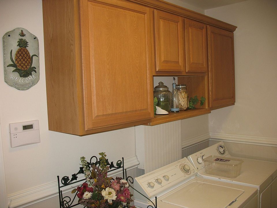 2nd image of 13050 West Cir