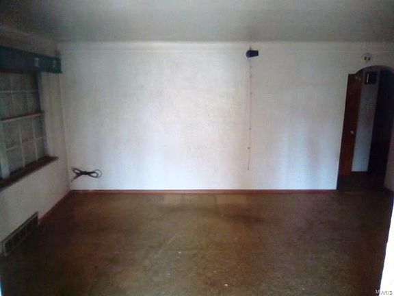 4th image of 253 N 63rd St