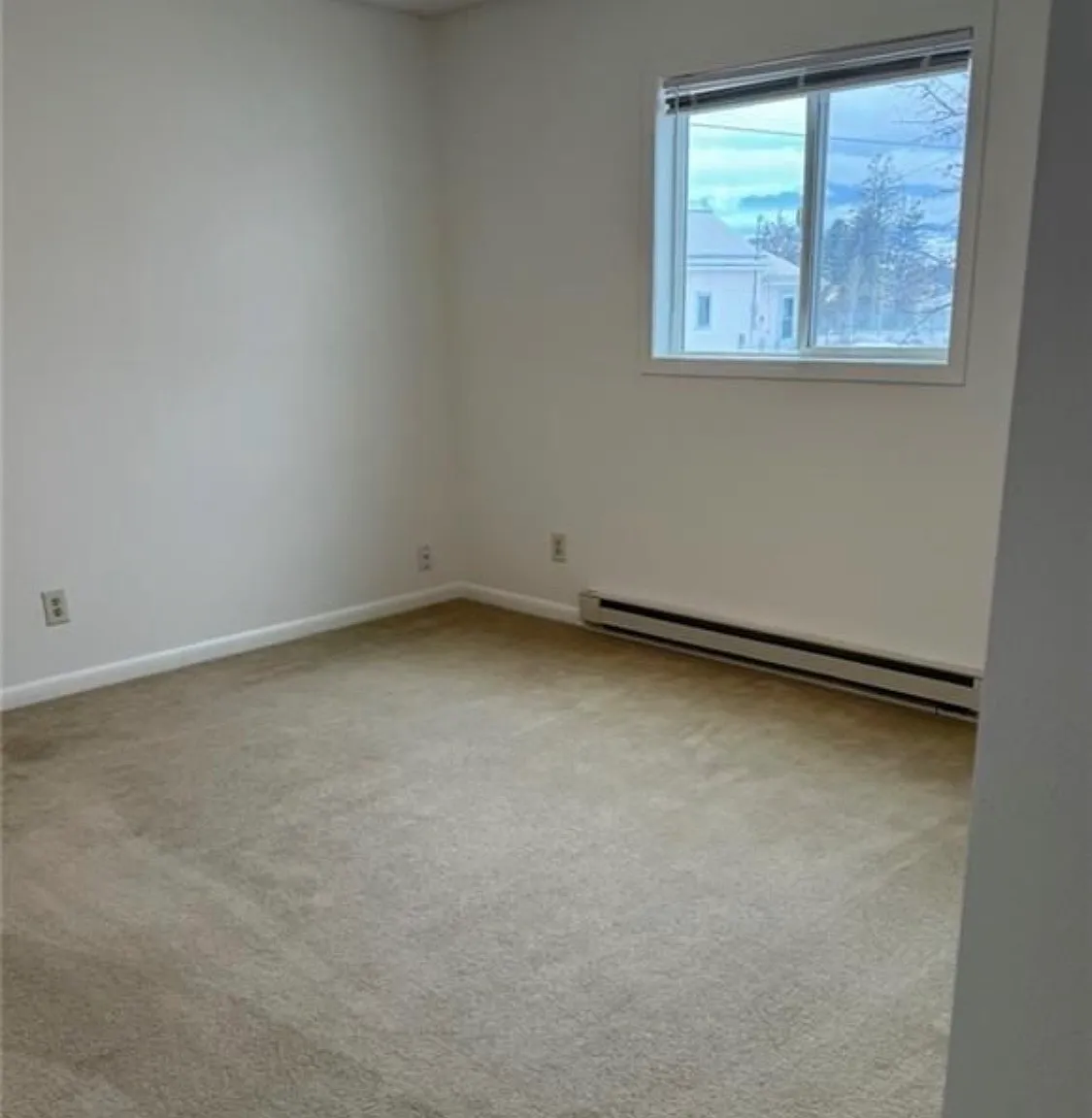 2 bed, 704 sqft, $1,100 — Photo 4