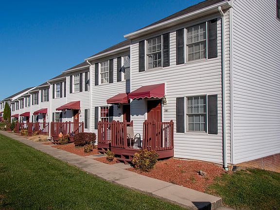 3rd image of 260 Beaverview Dr #0