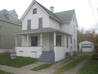 2nd image of 210 Willow St