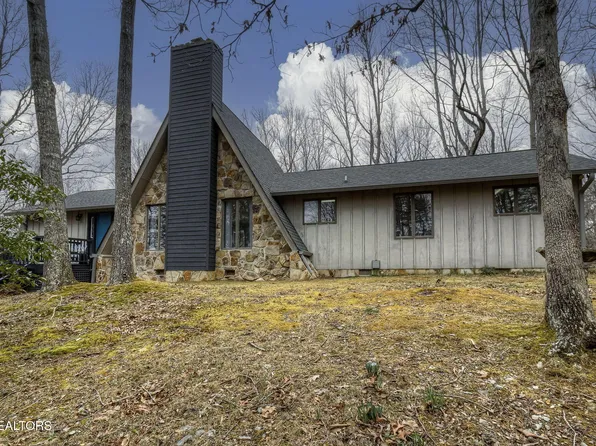 514 Unicoi Lakes Rd, Tellico Plains, TN 37385