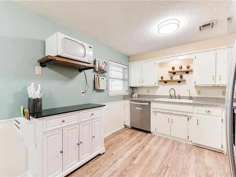 3712 N Markwell Ave — Photo 13