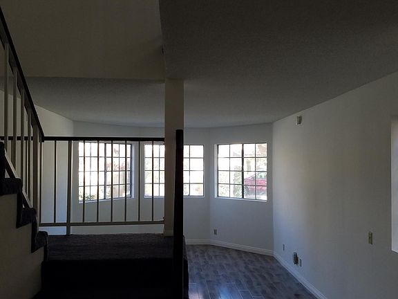 4th image of 3180 Vineland Ave