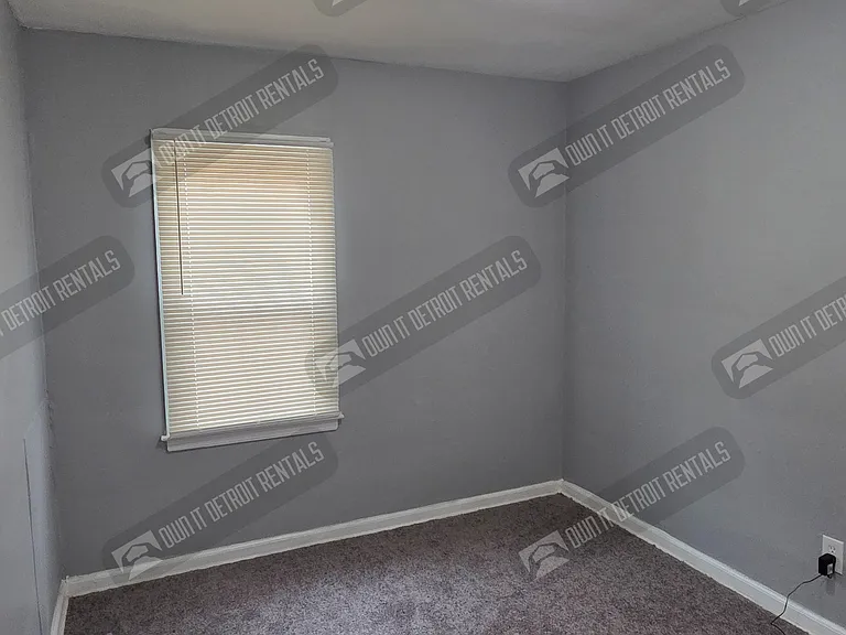 14757 Wilfred St — Photo 11