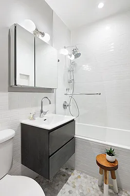 Sold by Compass | media 5