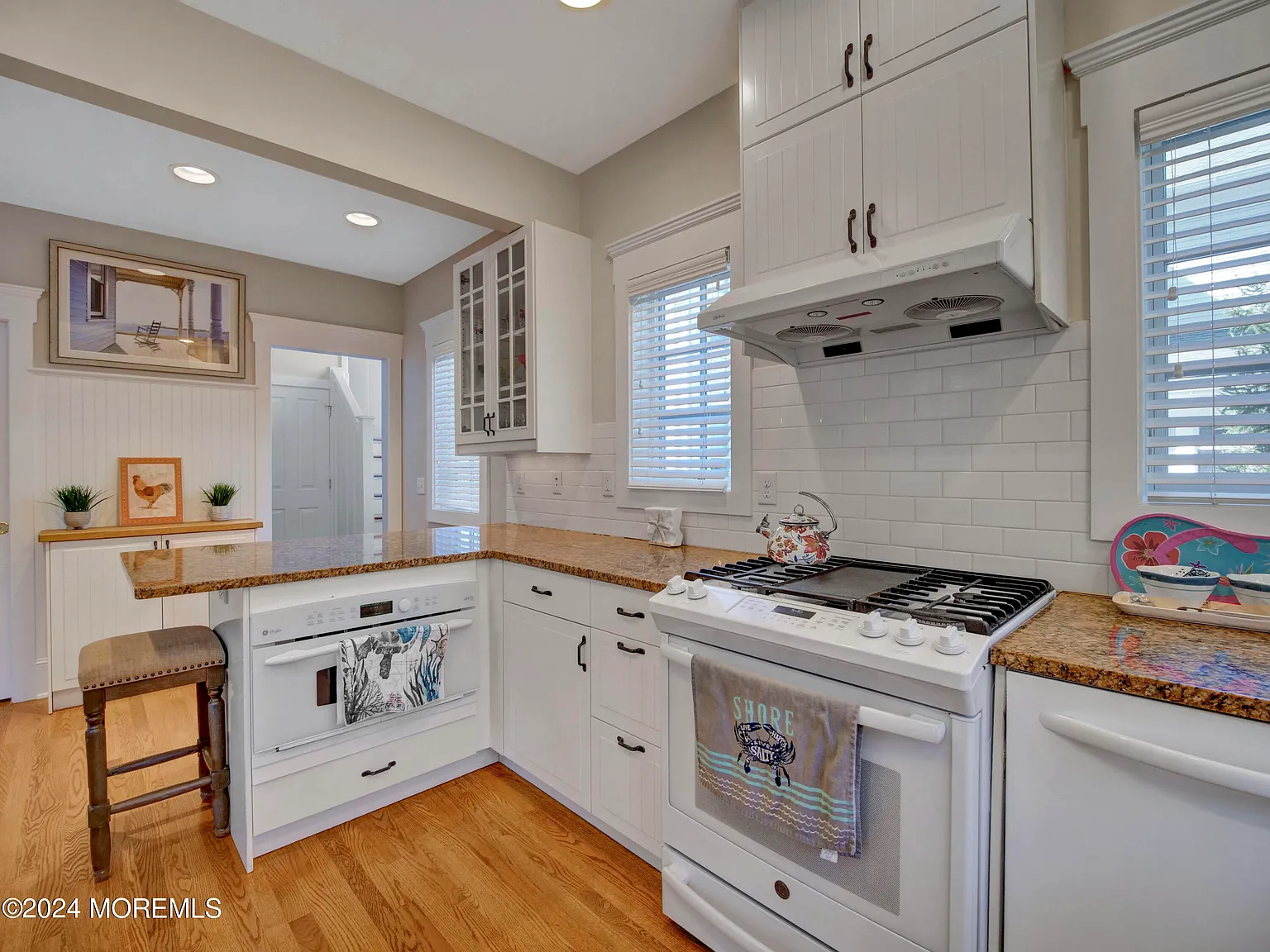 6 bed, 2.5 bath, 3133 sqft, $3,600 — Photo 3