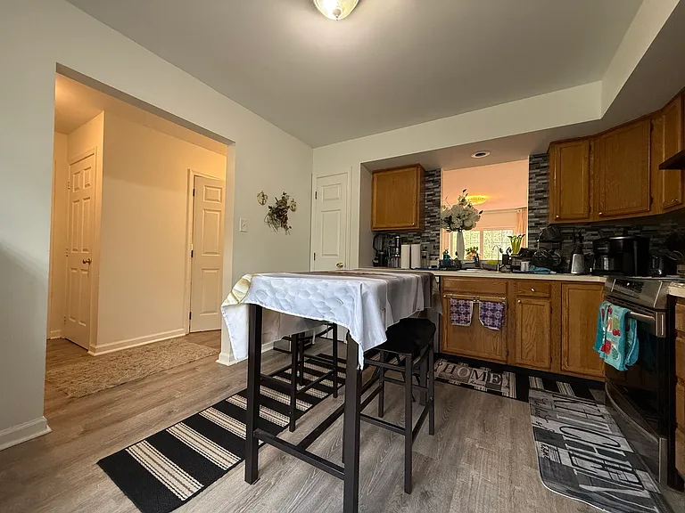 120 Village Dr — Photo 10