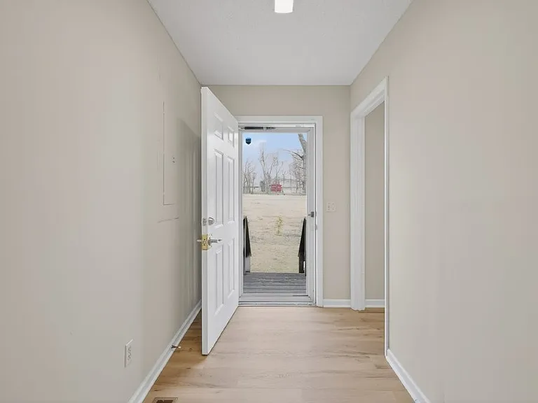 105 Kingwood Ave — Photo 25