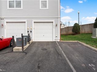 9541 Chancellorsville Ln, Manassas, VA 20110