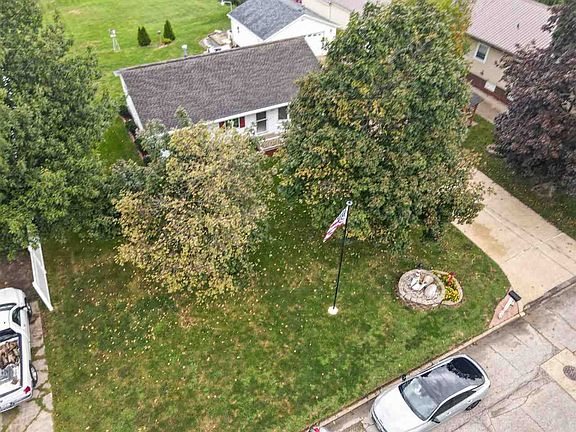 2nd image of 288 28th Ave SW
