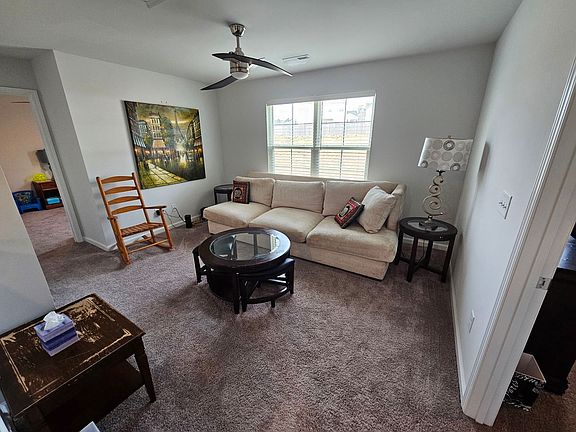 3rd image of 206 Zeigler Dr