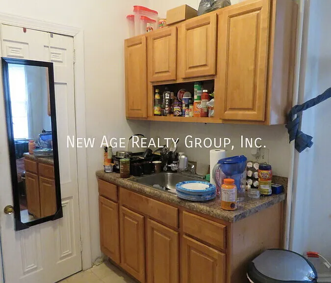 3416 Baring St #2R — Photo 6