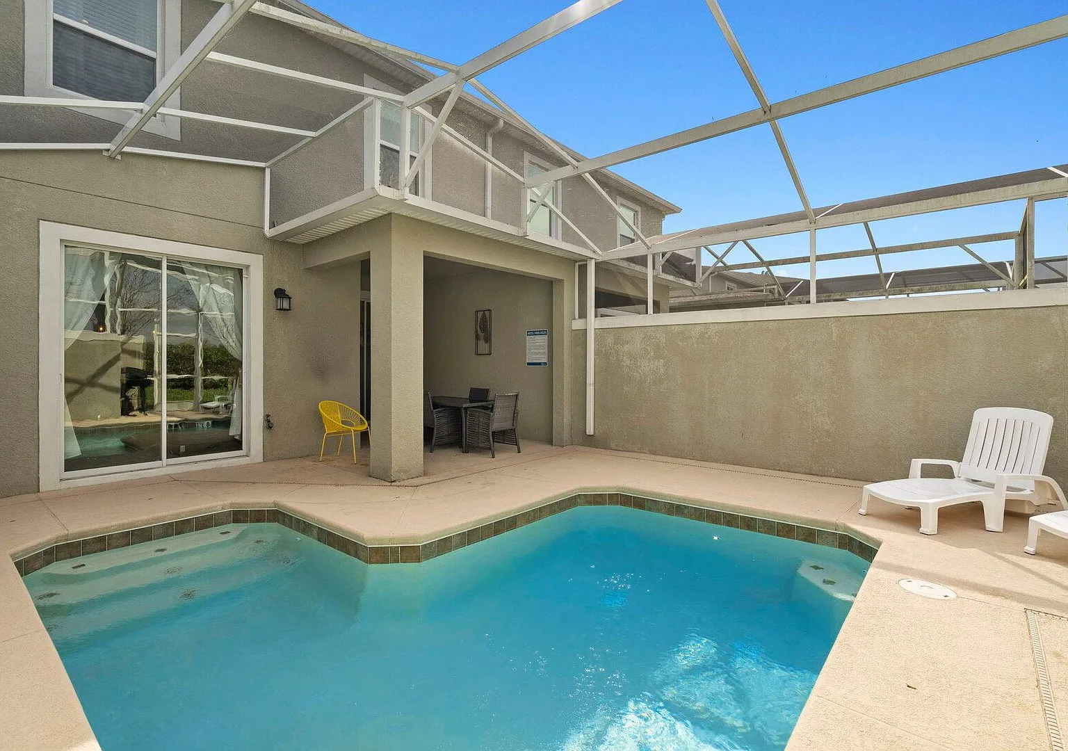 Magical Getaway in the Best Location for a Perfect Vacation — Photo 2