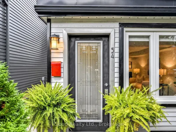 54 Arundel Ave, Toronto, ON M4K 3A4