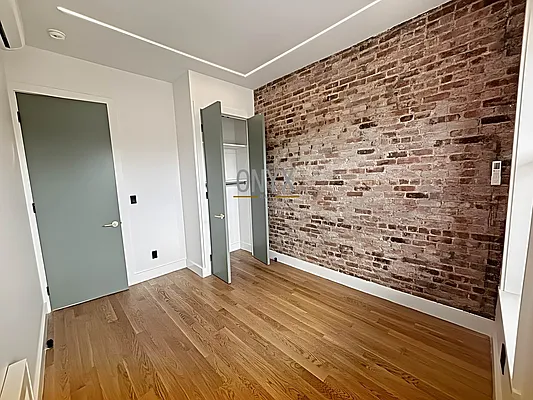 Rented by Onyx | media 8