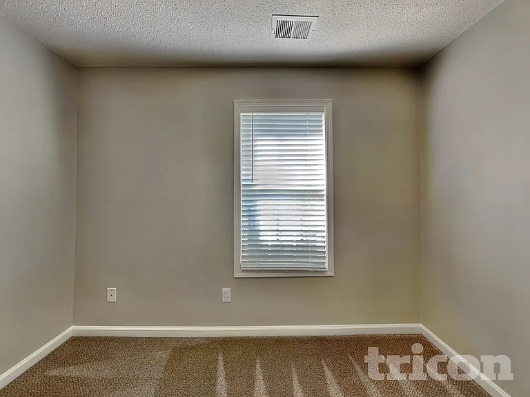 73 Seagrave Ct — Photo 13