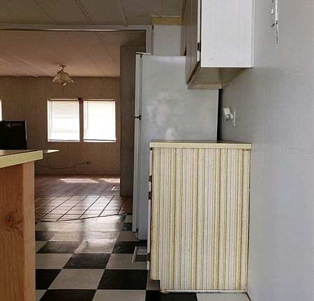 5th image of 1909 Shady Cove Dr