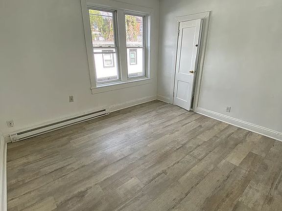 5th image of 694 Rutherford Ave APT A4