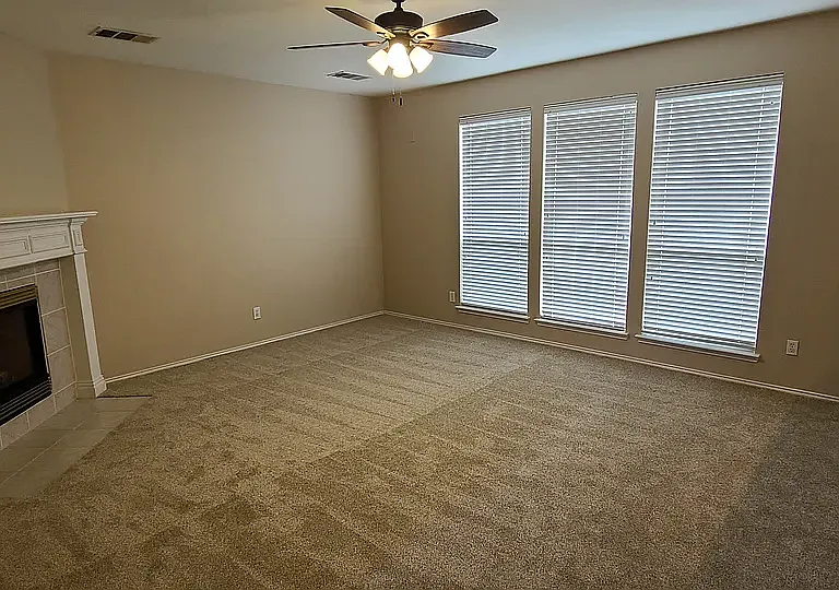 625 Manchester Dr — Photo 8