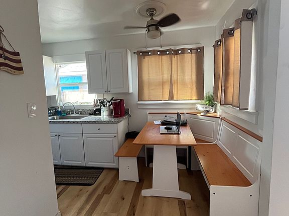 3rd image of 716 Dixieanne Ave