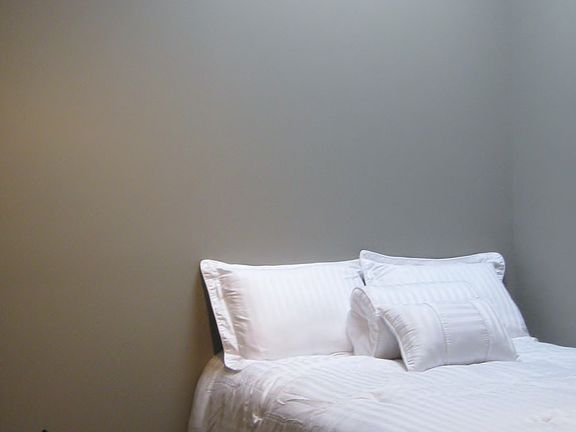 5th image of 555 S Forest Ave #403