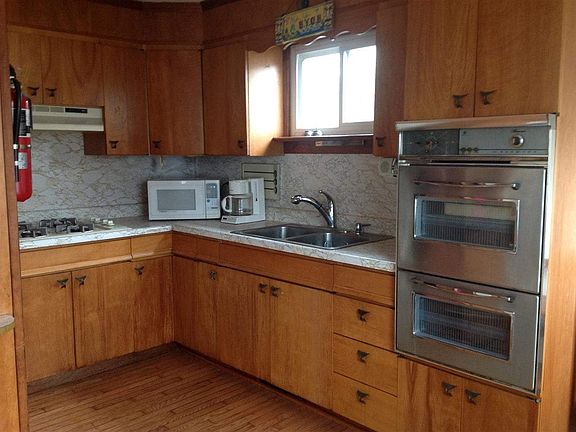 5th image of 224 E Taylor Ave