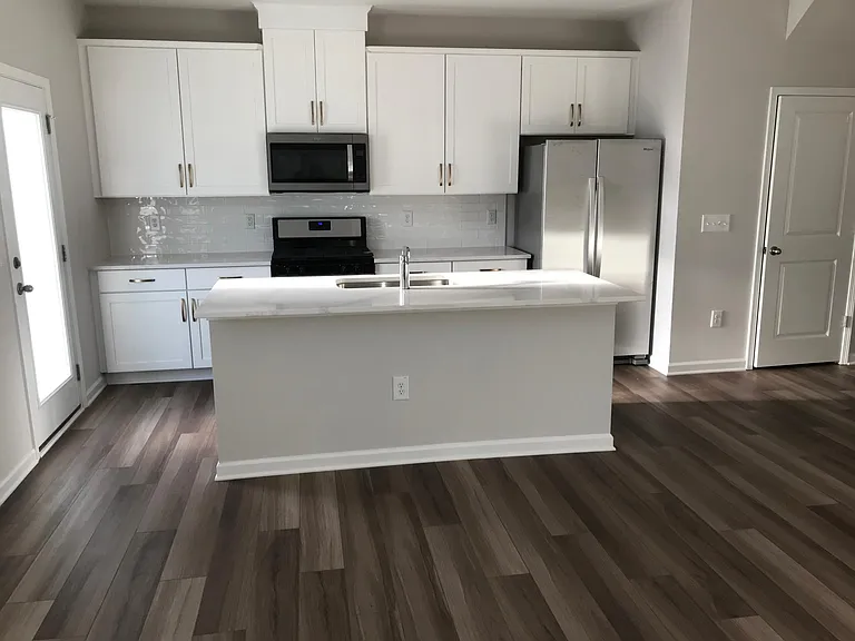 828 Oak Center Dr — Photo 8