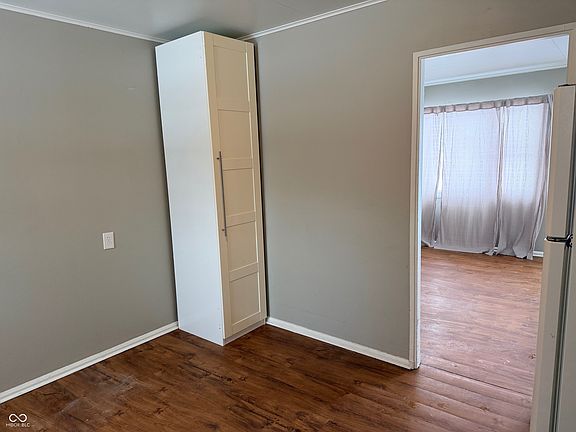 5th image of 2720 Seminole Ct