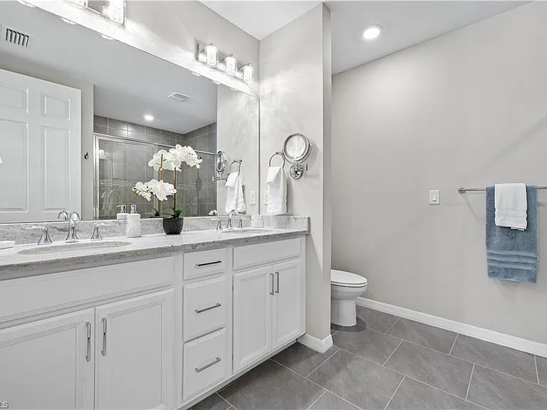 14558 Edgewater Cir — Photo 20