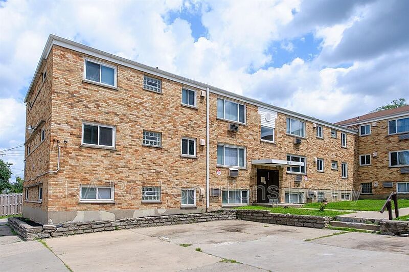 1st image of 808 Elberon Ave APT 10