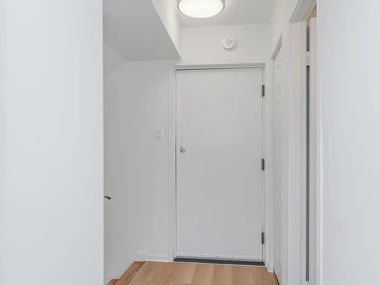 301 N Beauregard St #902 — Photo 24