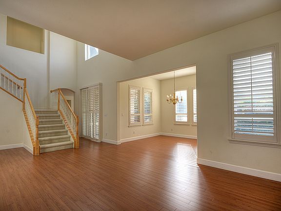 4th image of 1497 Freswick Dr