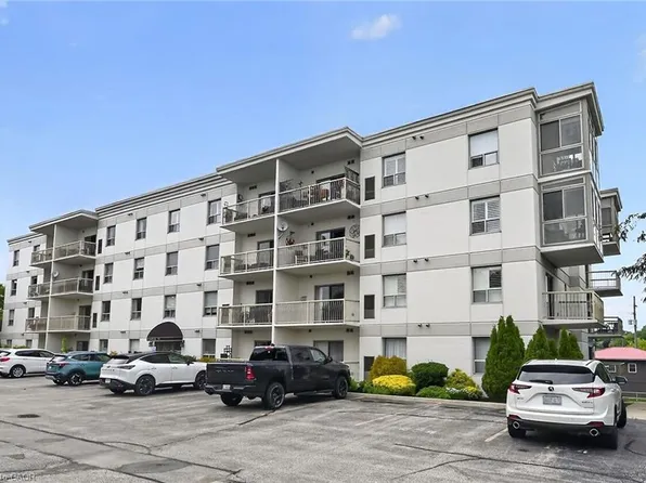 12 Saint Andrew St #103, Norfolk County, ON N0A 1N1