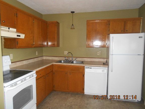 4th image of 214 Woodland Dr